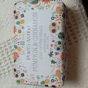 Porto Antigo Pumpkin & Cinnamon Scented Soap Day of the Dead 10.5 OZ